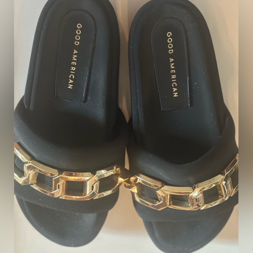 Good American Gold Chain Platform Slide Sandals